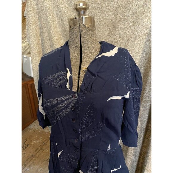 Emily and Fin Dress Medium City Skyline Print Button Down Pockets Modcloth - Picture 5 of 10